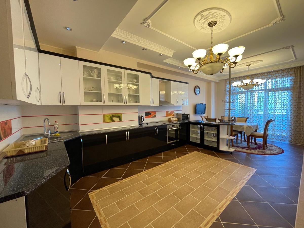 Park Azure Residence Baky Esterno foto