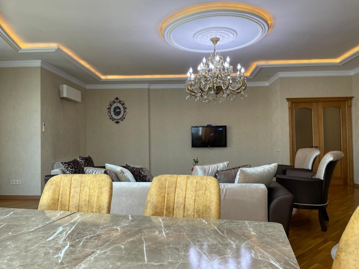 Park Azure Residence Baky Esterno foto