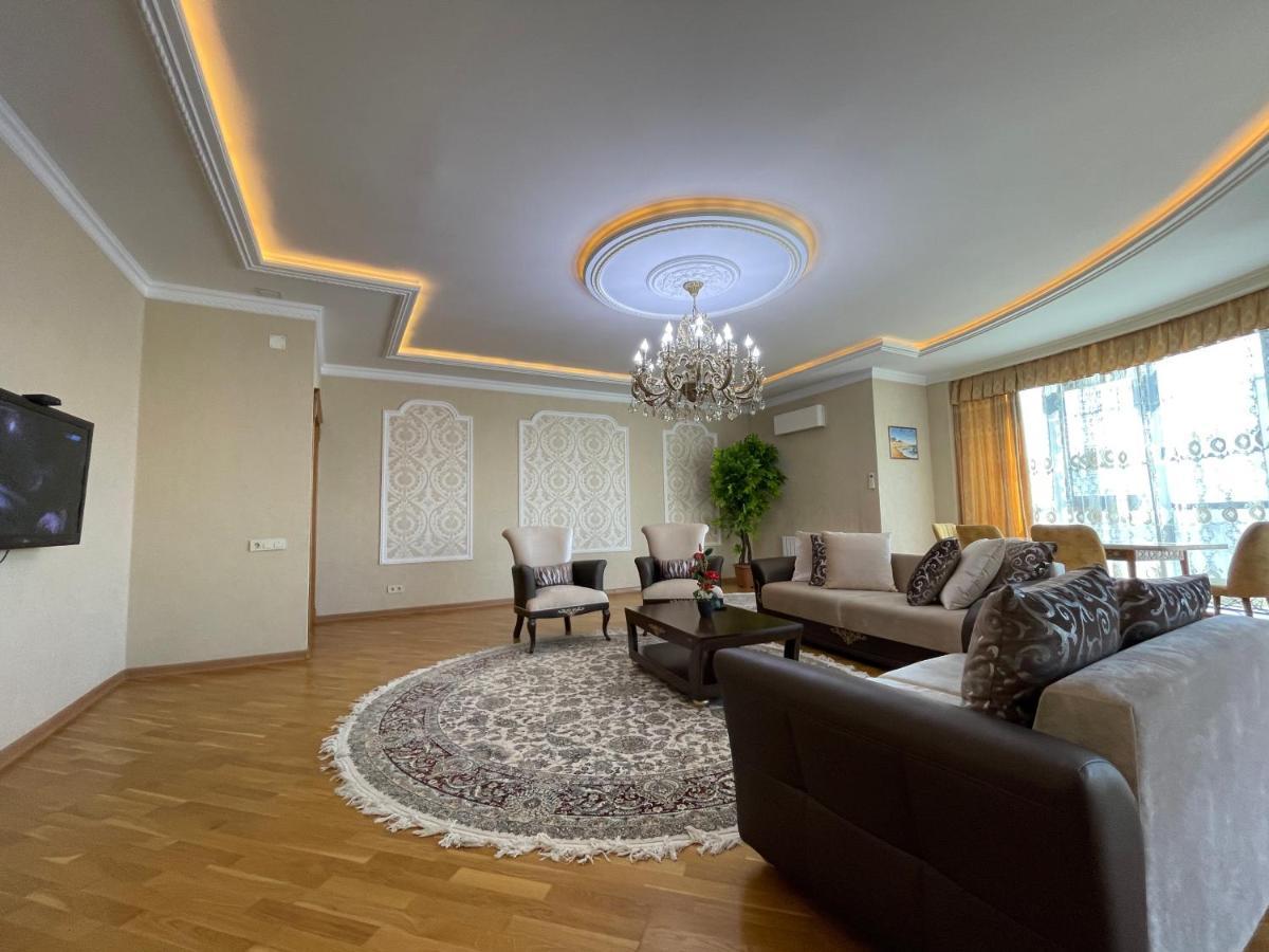 Park Azure Residence Baky Esterno foto