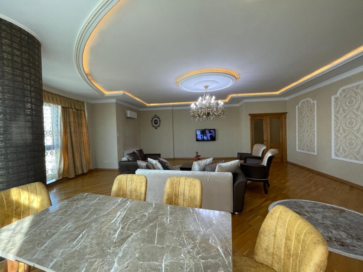 Park Azure Residence Baky Esterno foto